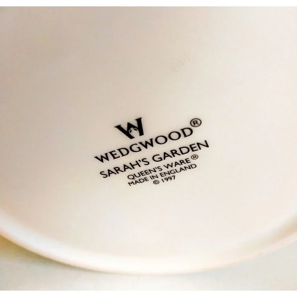 Wedgwood Queen's Ware Sarah's Garden Porcelain Tea Pot